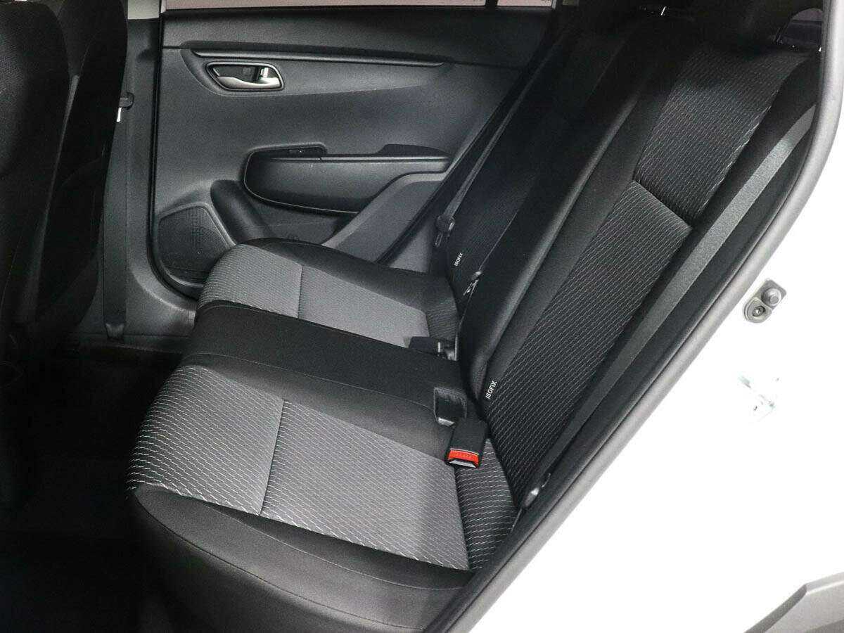 Купить Kia Rio с пробегом. Фото: #7