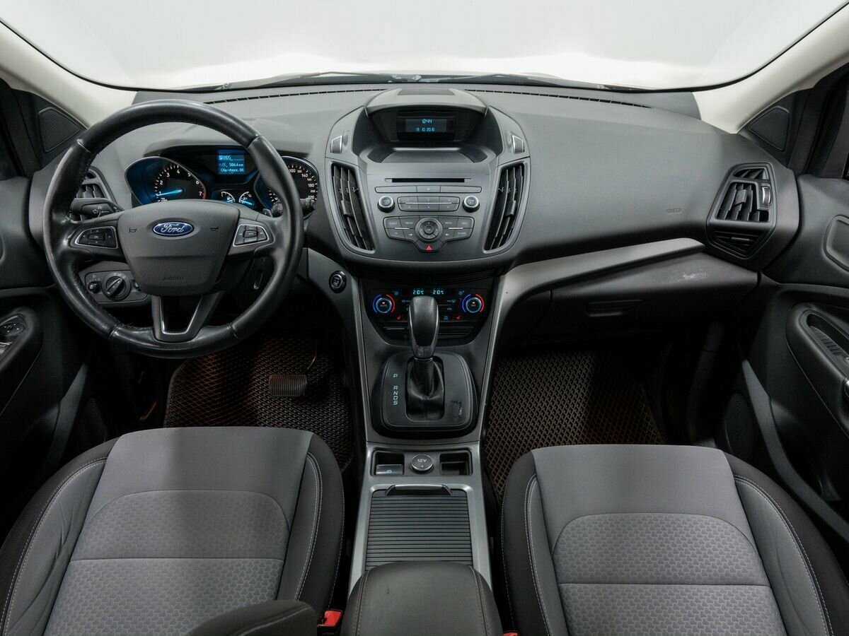 Купить Ford Kuga с пробегом. Фото: #9