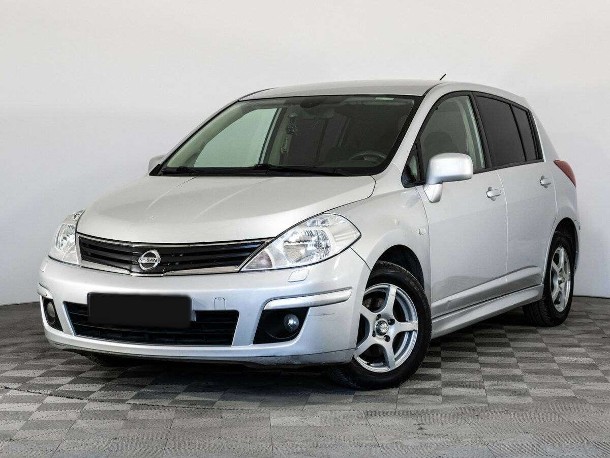 Купить Nissan Tiida с пробегом. Фото: #0