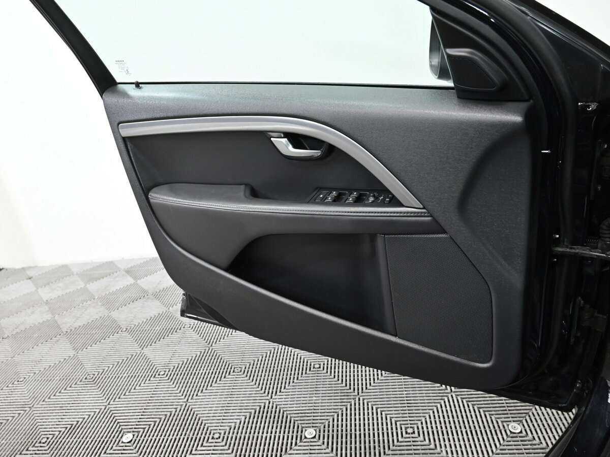 Купить Volvo S80 с пробегом. Фото: #5