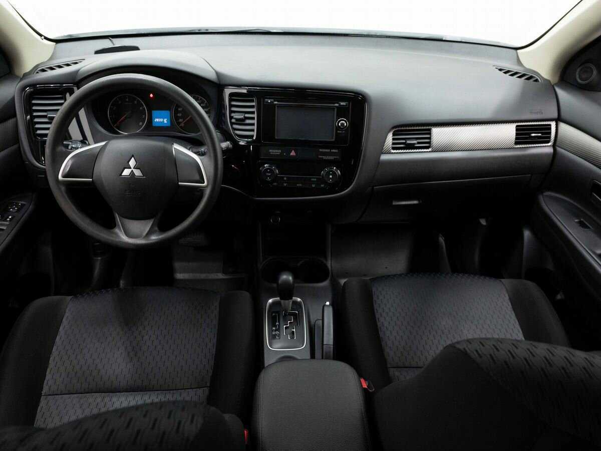 Купить Mitsubishi Outlander с пробегом. Фото: #12