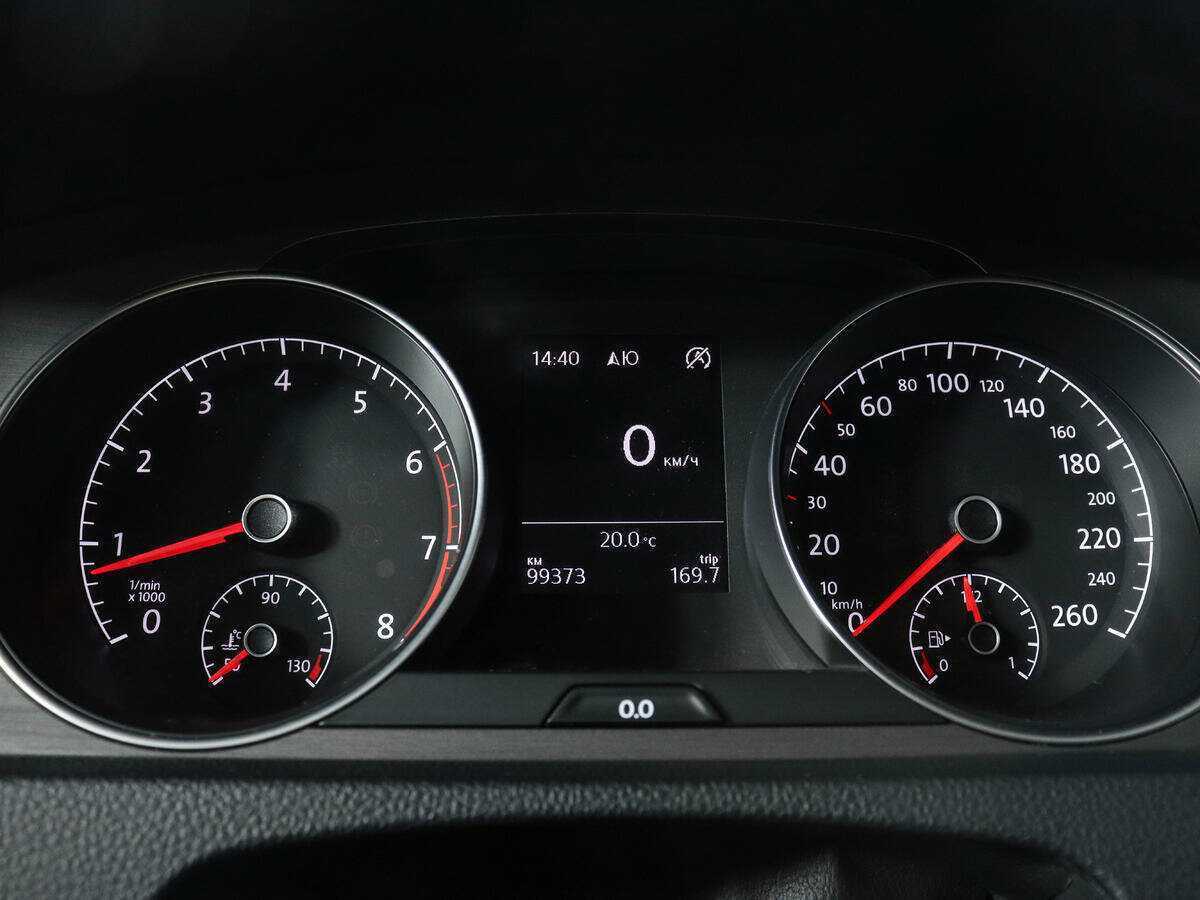 Купить Volkswagen Golf с пробегом. Фото: #8