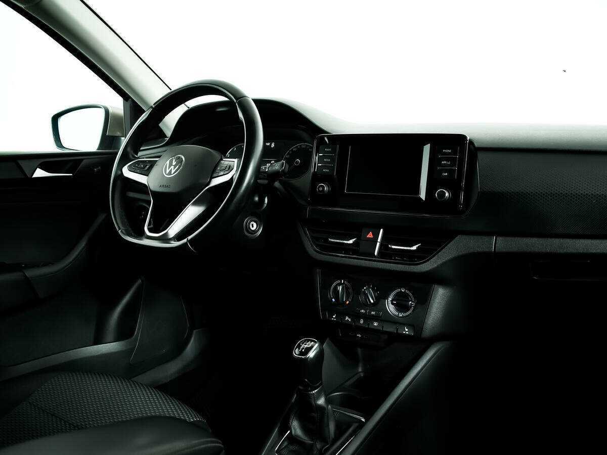 Купить Volkswagen Polo с пробегом. Фото: #8