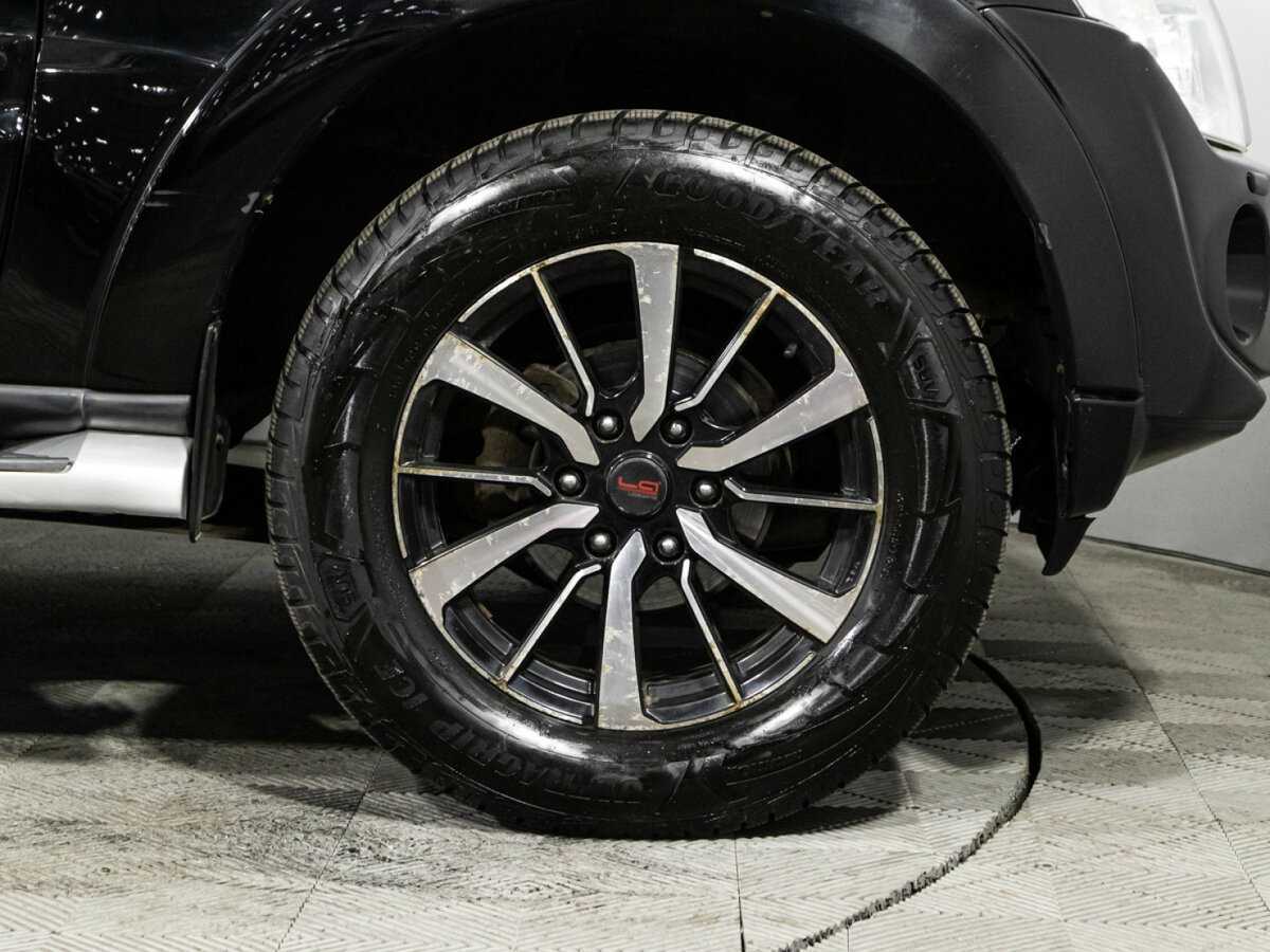 Купить Mitsubishi Pajero с пробегом. Фото: #18