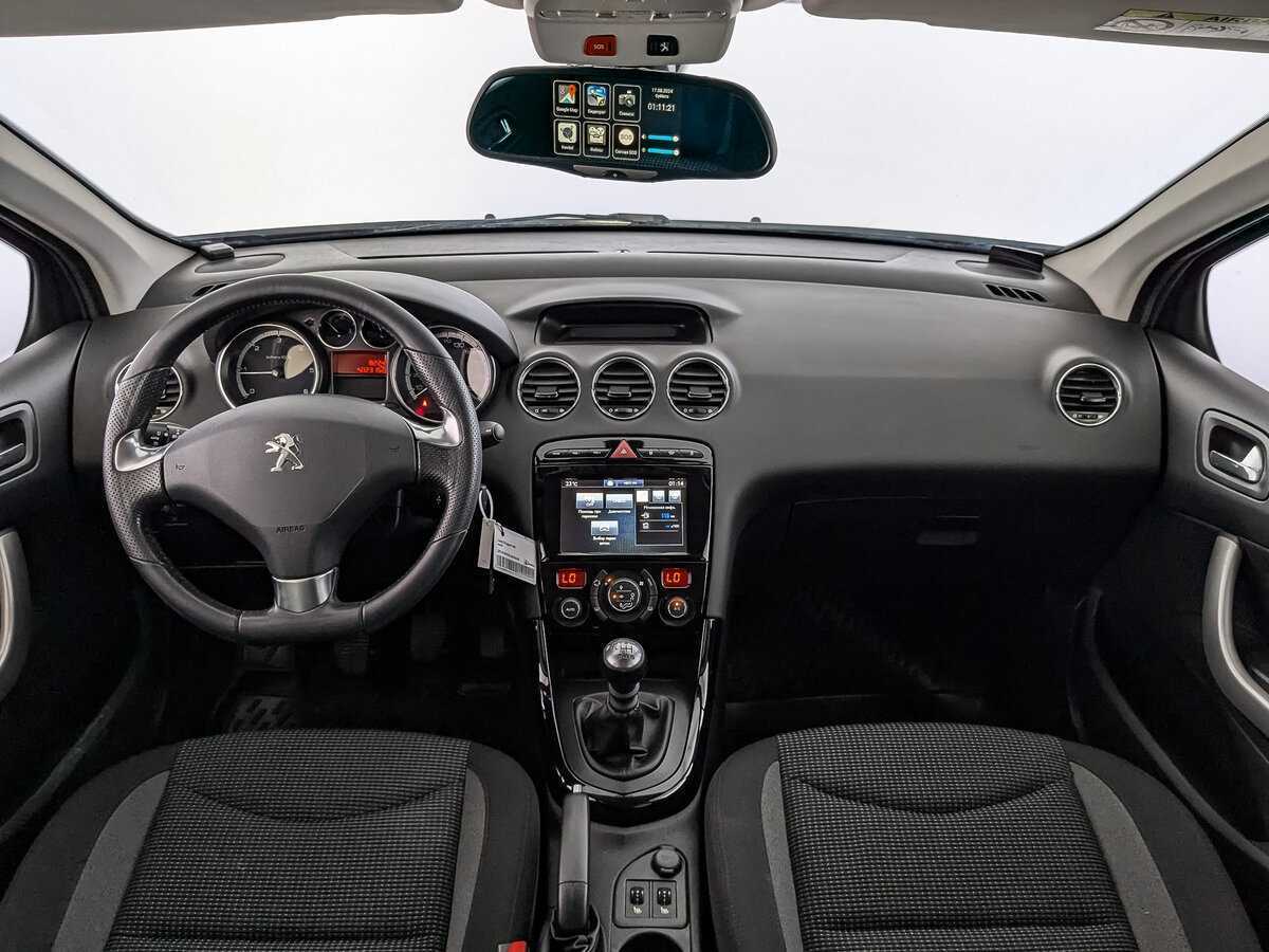 Купить Peugeot 408 с пробегом. Фото: #9