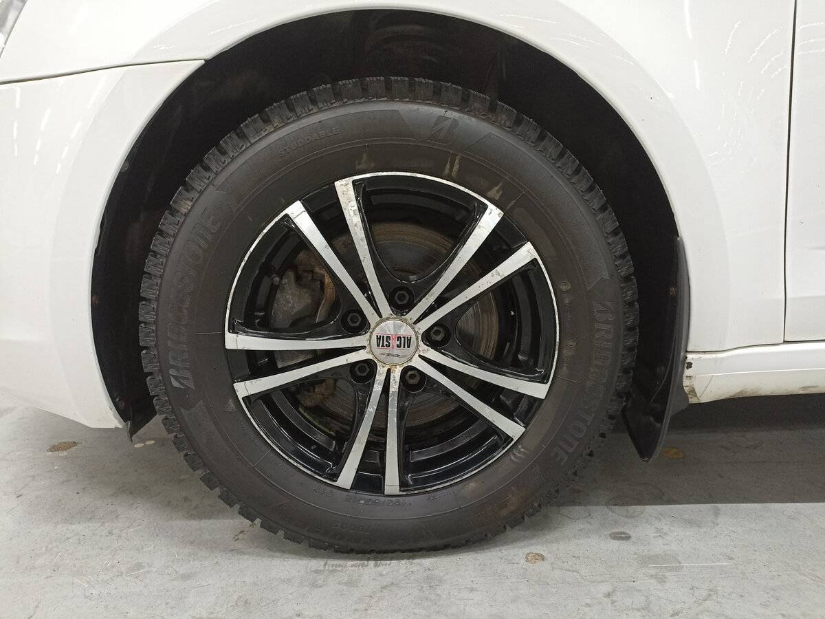 Купить Skoda Octavia с пробегом. Фото: #17