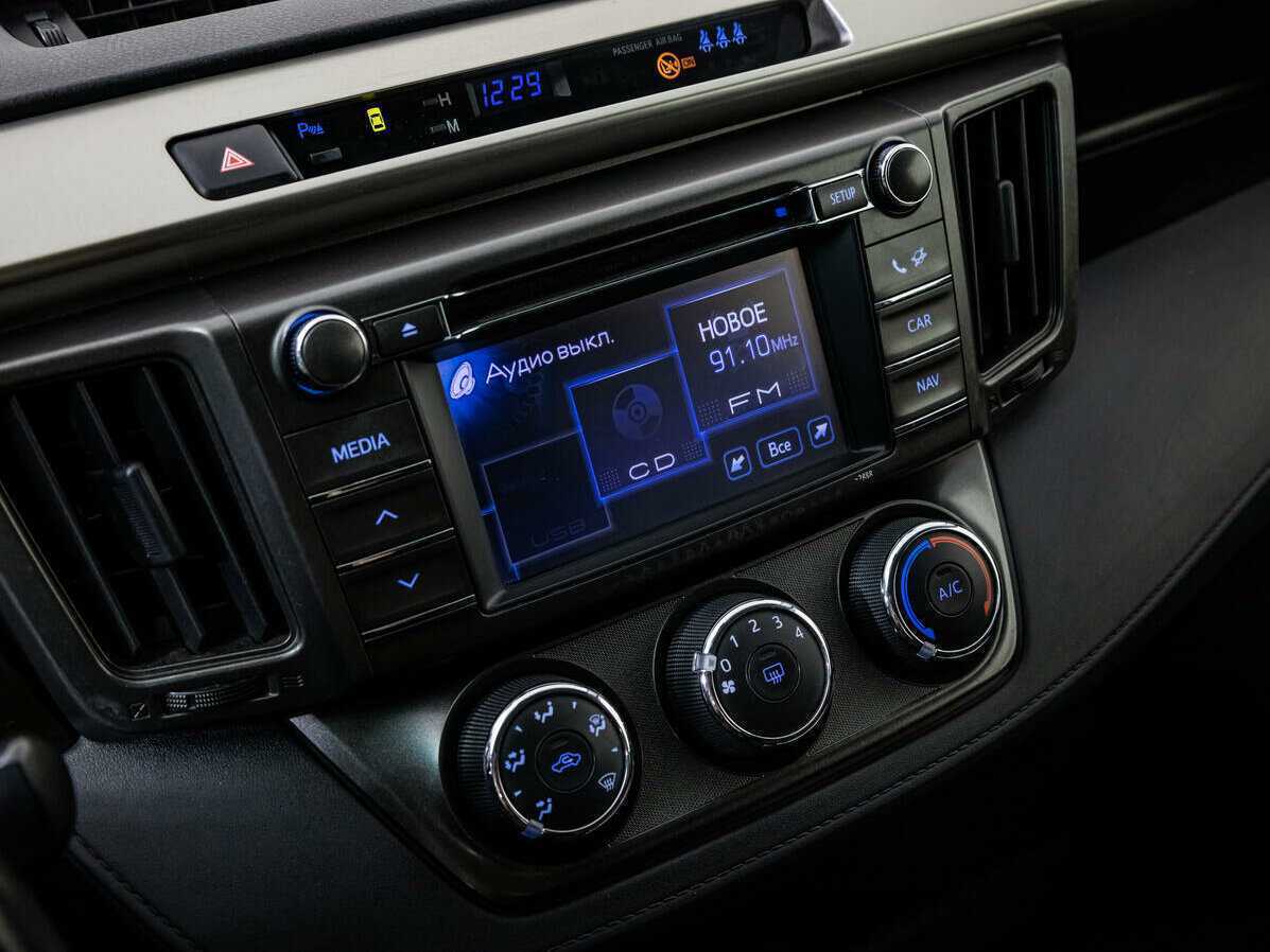 Купить Toyota RAV4 с пробегом. Фото: #12