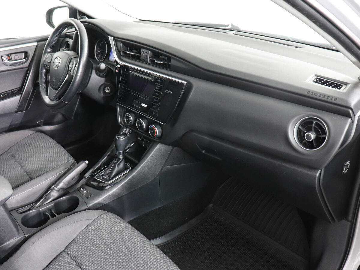Купить Toyota Corolla с пробегом. Фото: #9