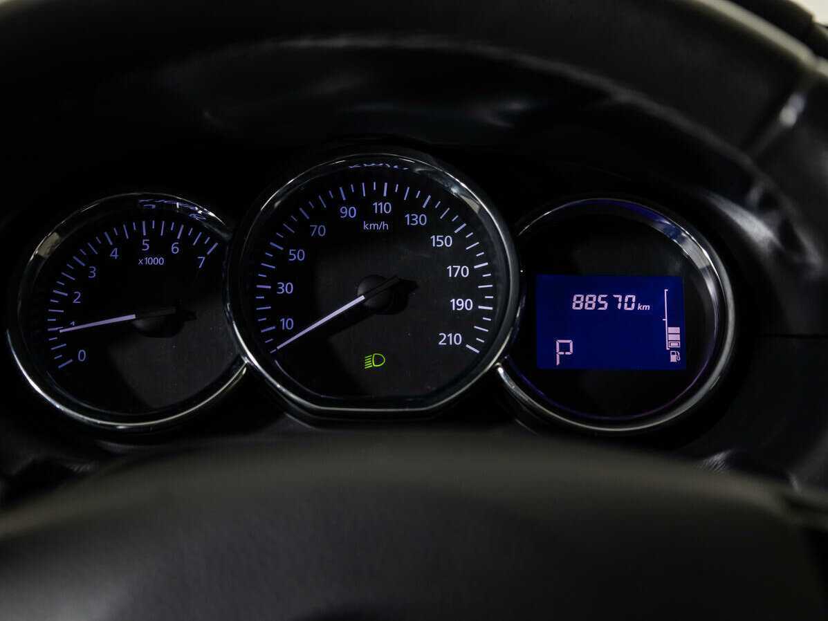 Купить Nissan Terrano с пробегом. Фото: #11