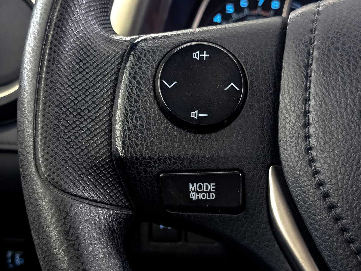 Купить Toyota RAV4 с пробегом. Фото: #24