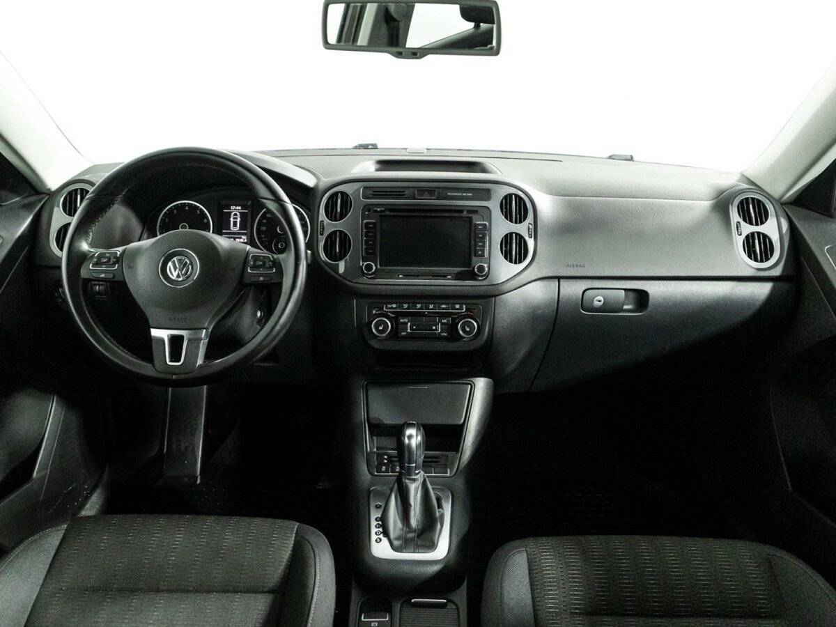 Купить Volkswagen Tiguan с пробегом. Фото: #12