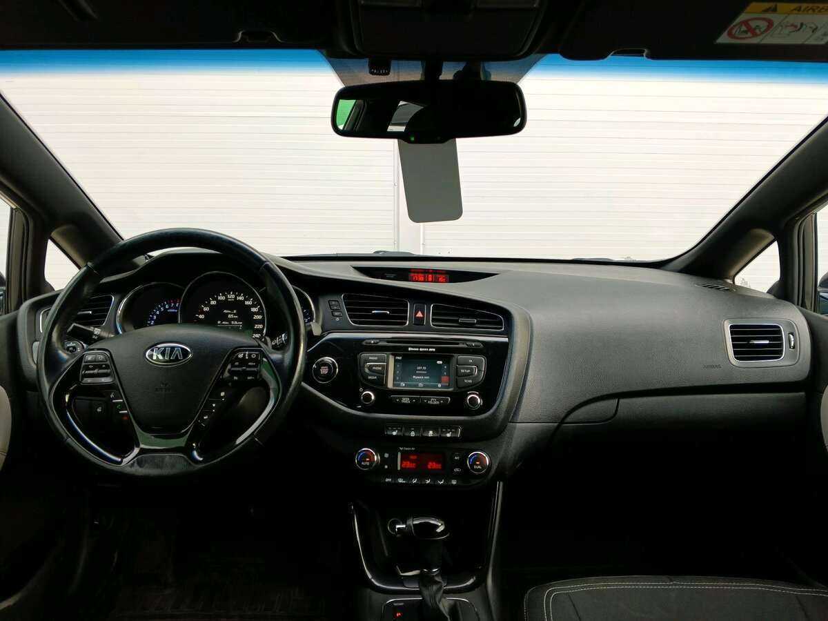 Купить Kia Ceed с пробегом. Фото: #8