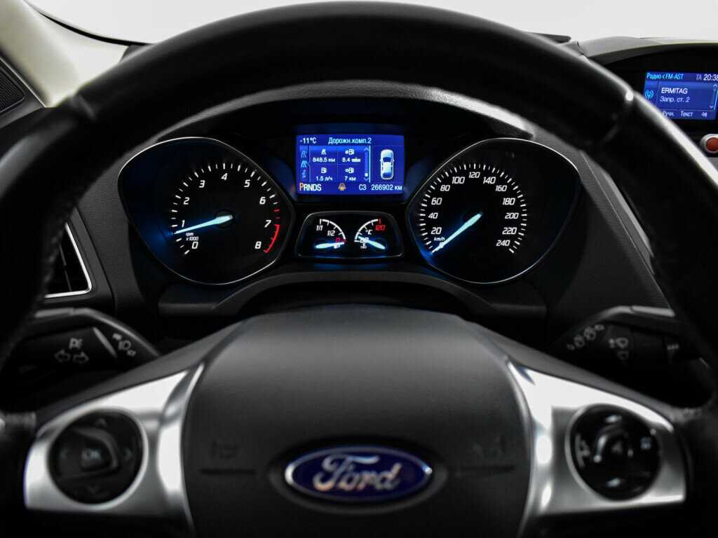 Купить Ford Kuga с пробегом. Фото: #18