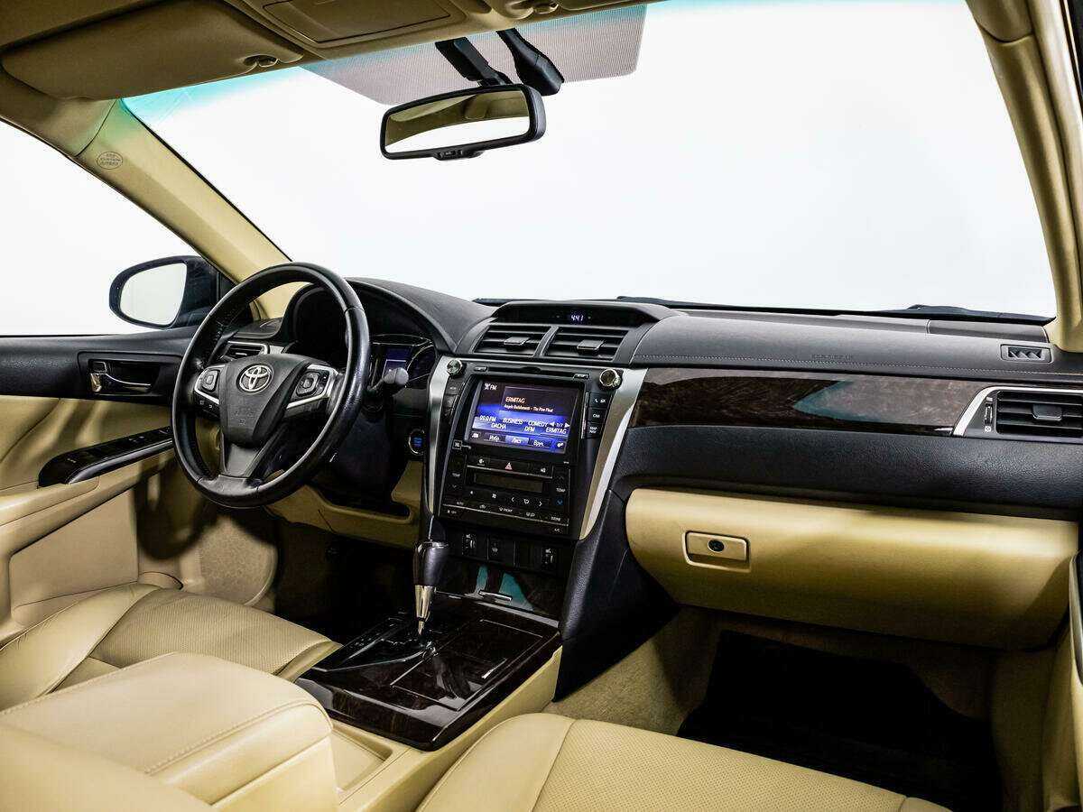 Купить Toyota Camry с пробегом. Фото: #7