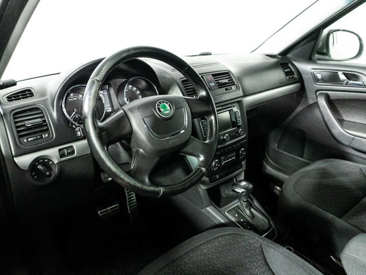 Купить Skoda Yeti с пробегом. Фото: #10