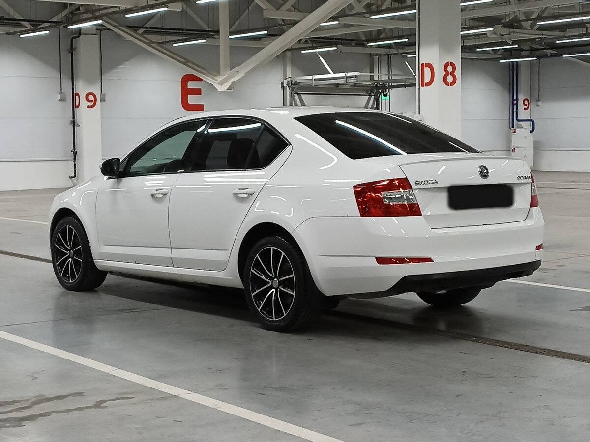 Купить Skoda Octavia с пробегом. Фото: #6