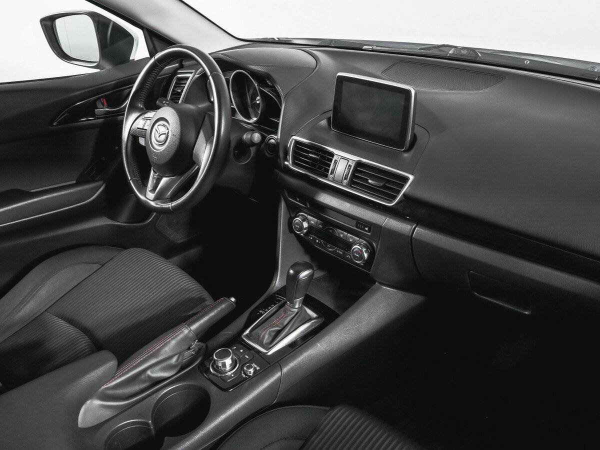 Купить Mazda 3 с пробегом. Фото: #8