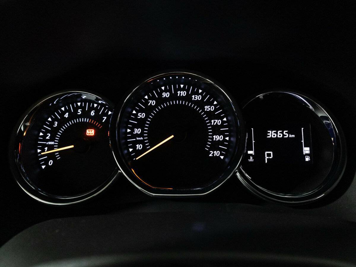 Купить Renault Sandero с пробегом. Фото: #11