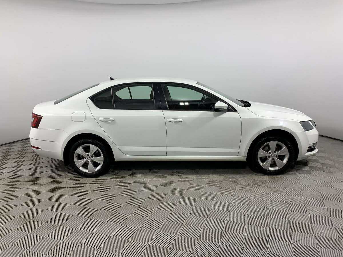 Купить Skoda Octavia с пробегом. Фото: #3