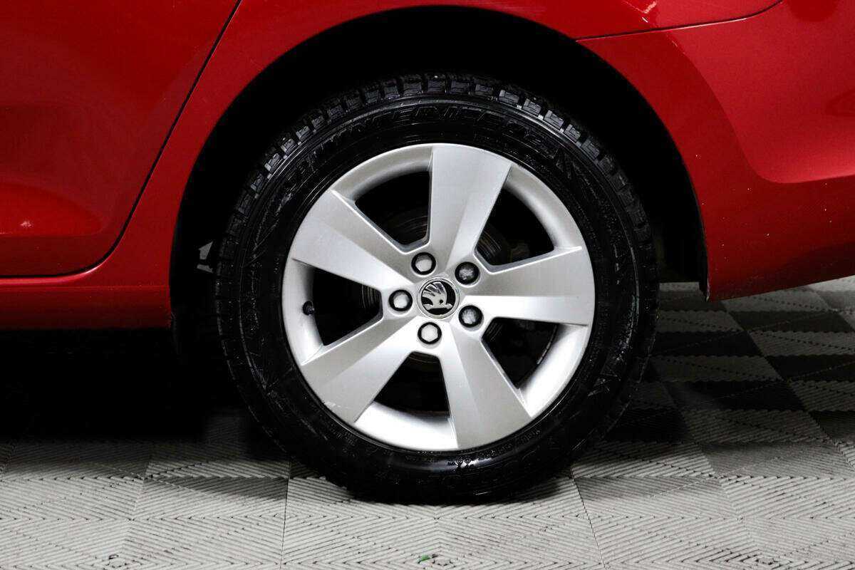 Купить Skoda Rapid с пробегом. Фото: #13