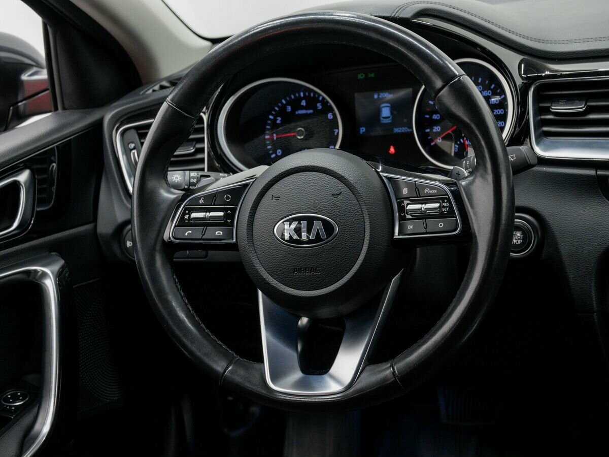 Купить Kia Ceed с пробегом. Фото: #11