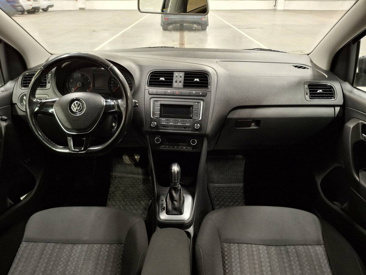 Купить Volkswagen Polo с пробегом. Фото: #13