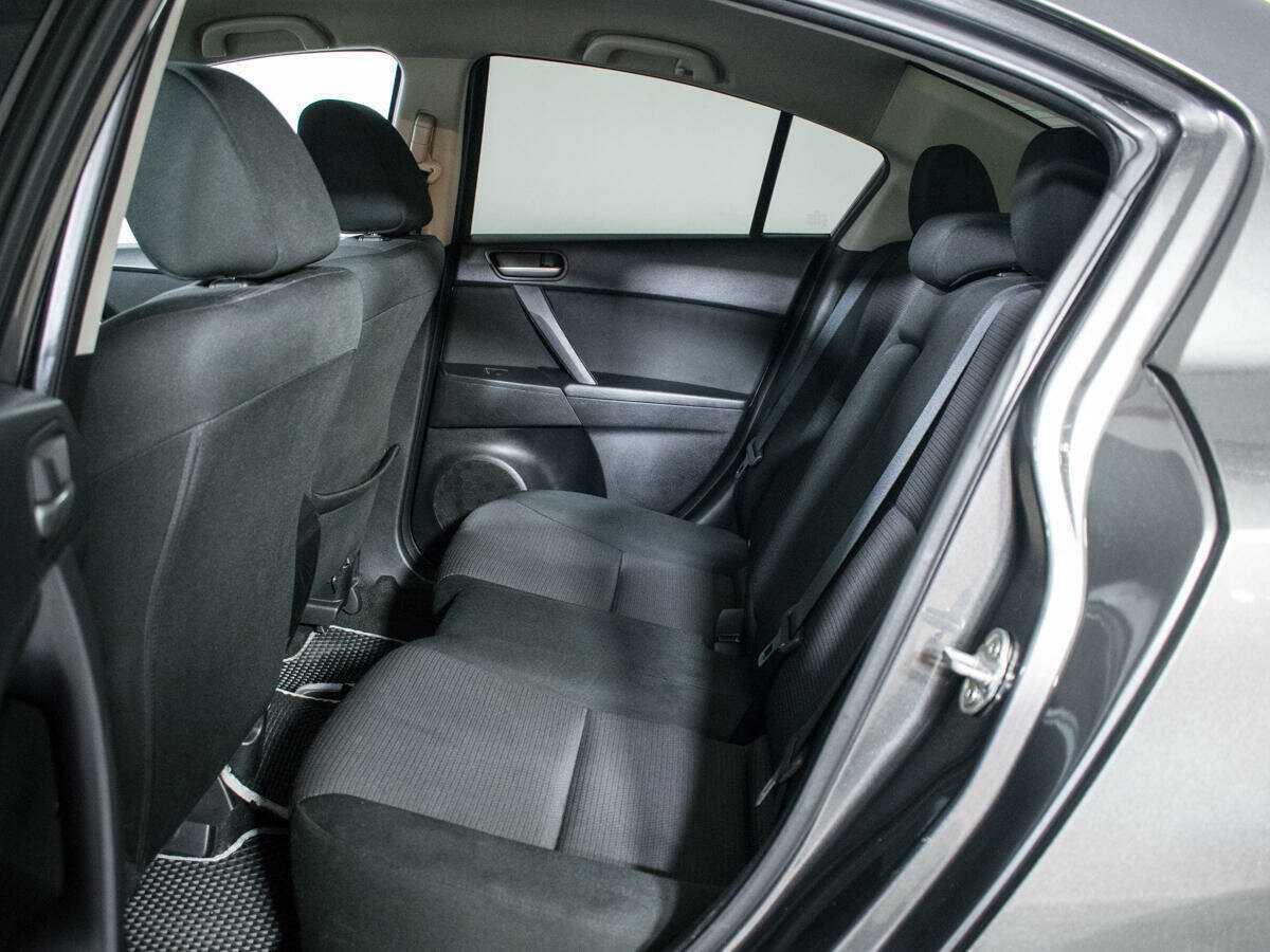 Купить Mazda 3 с пробегом. Фото: #9