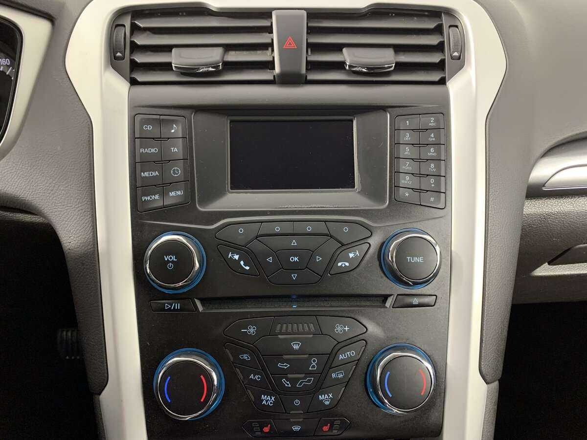 Купить Ford Mondeo с пробегом. Фото: #11