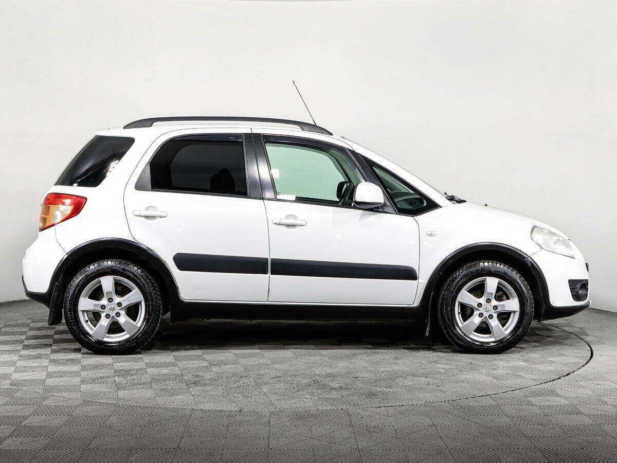 Купить Suzuki SX4 с пробегом. Фото: #3