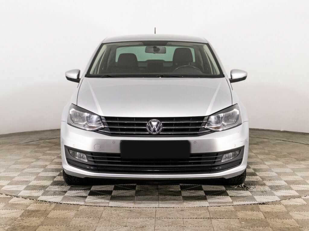 Купить Volkswagen Polo с пробегом. Фото: #1