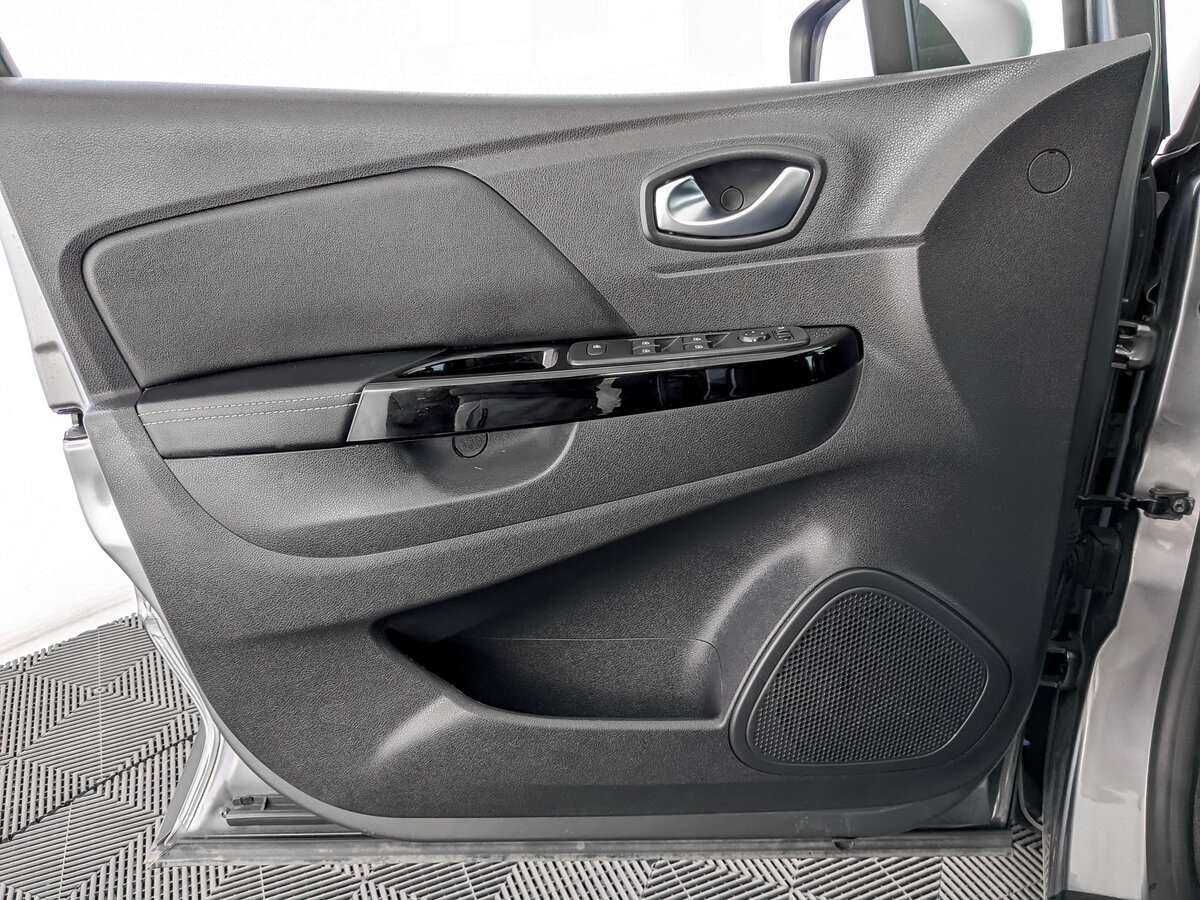 Купить Renault Kaptur с пробегом. Фото: #14