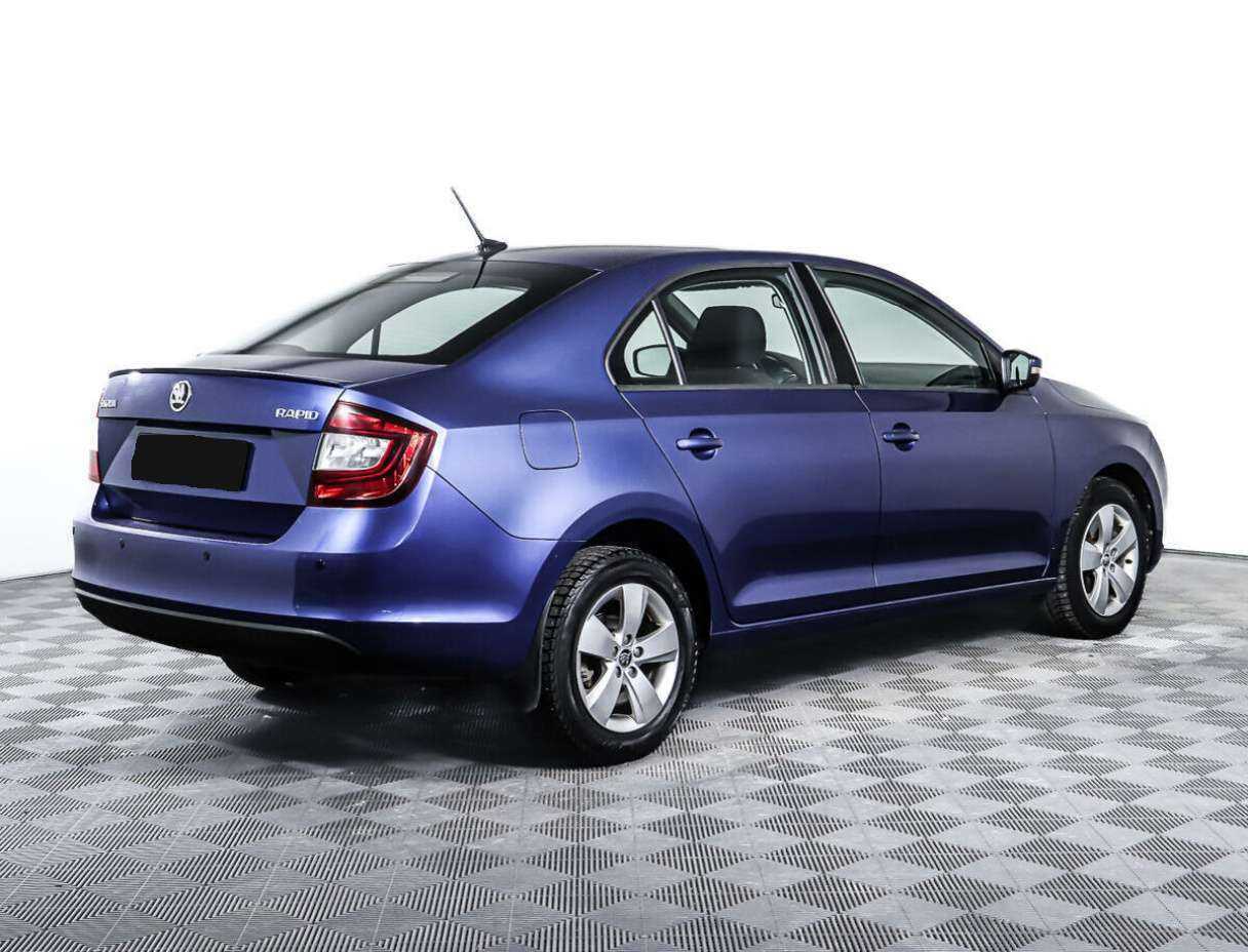 Купить Skoda Rapid с пробегом. Фото: #4