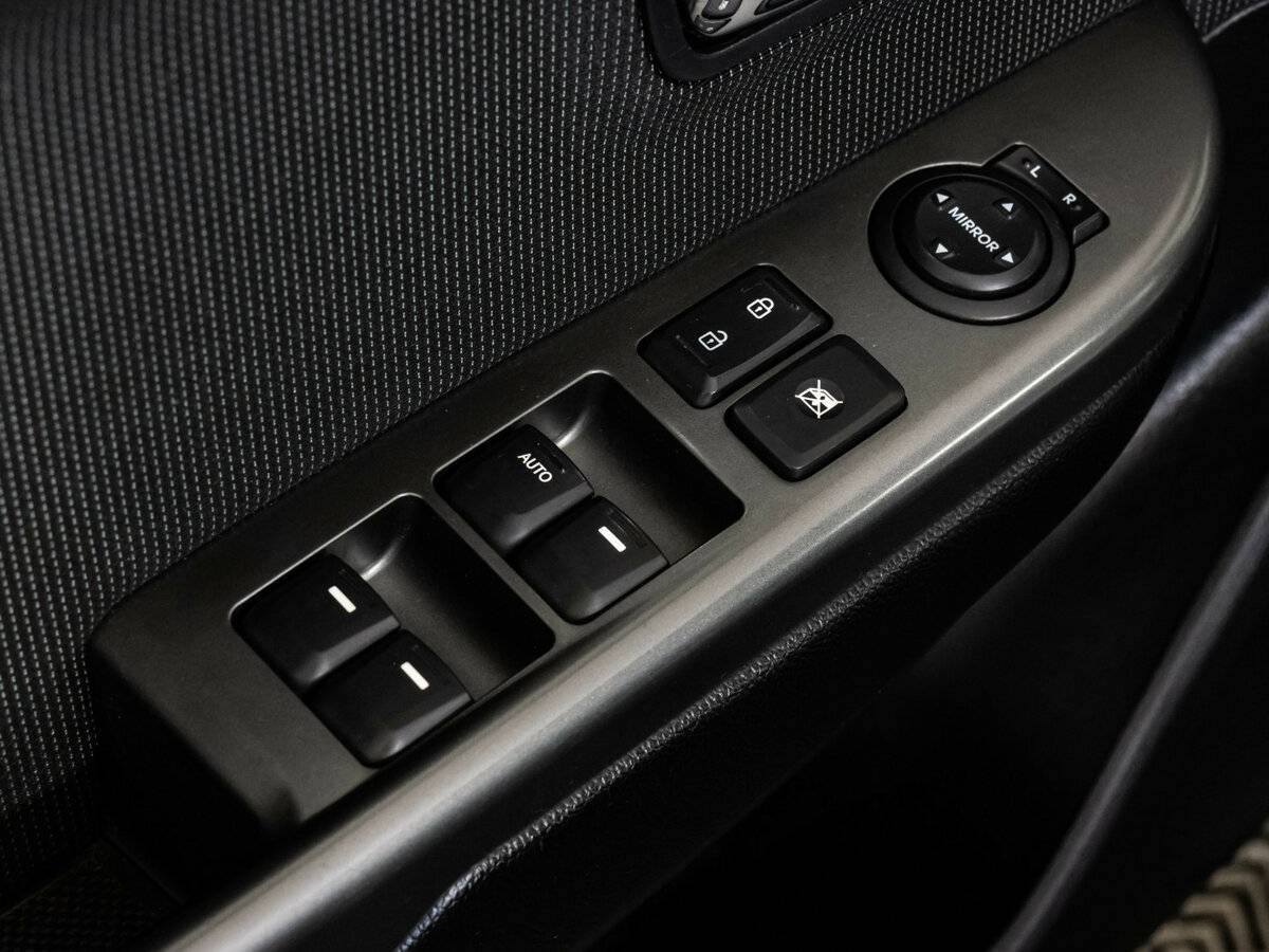 Купить Kia Rio с пробегом. Фото: #13