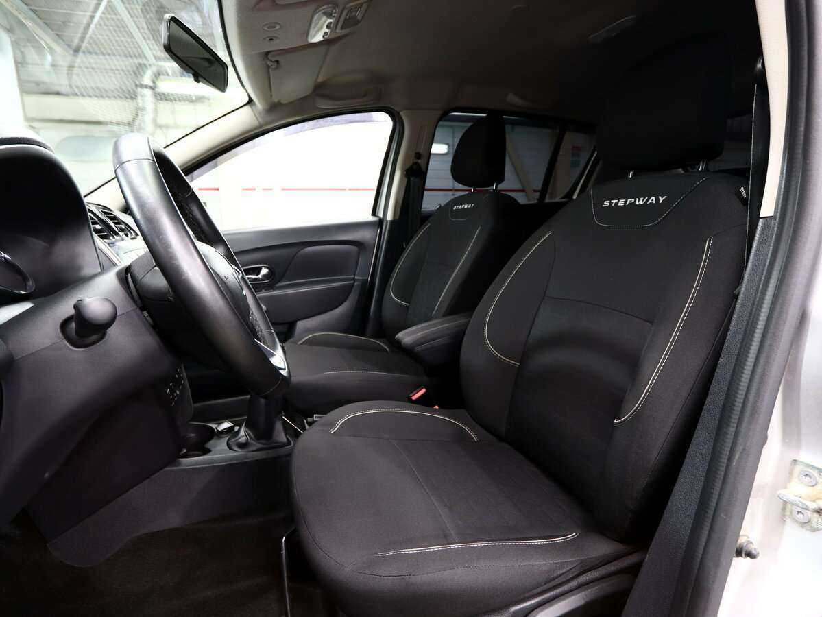 Купить Renault Sandero с пробегом. Фото: #7