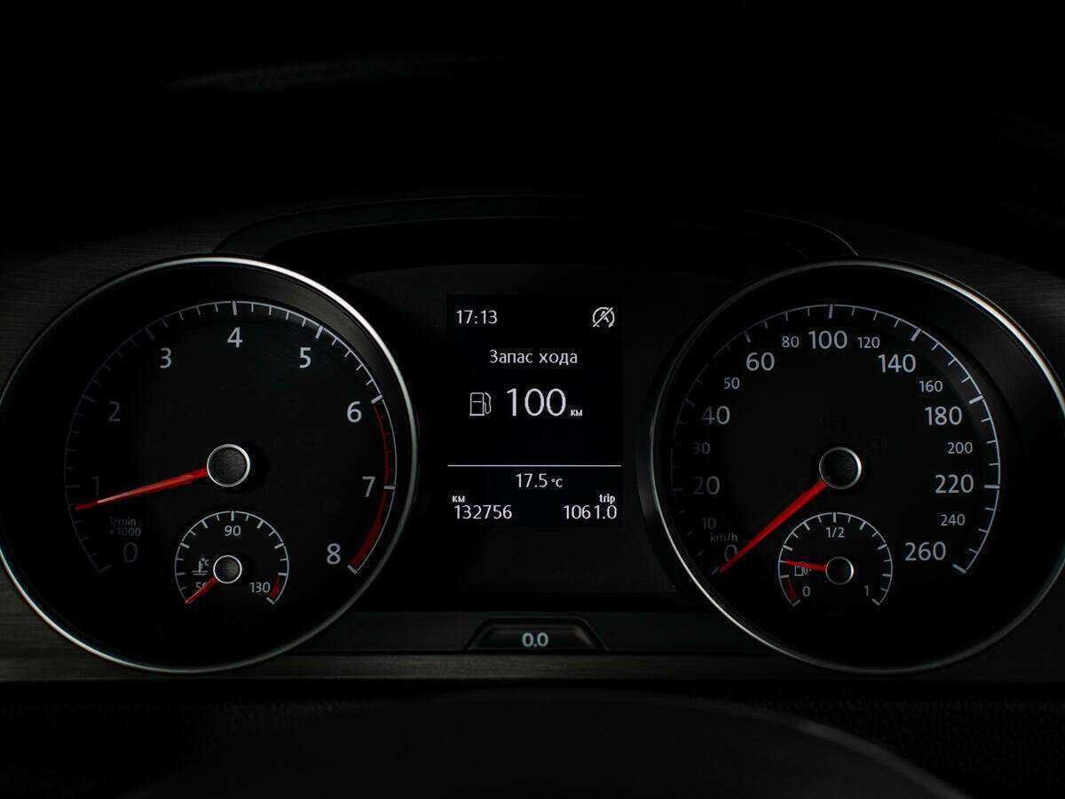 Купить Volkswagen Golf с пробегом. Фото: #11