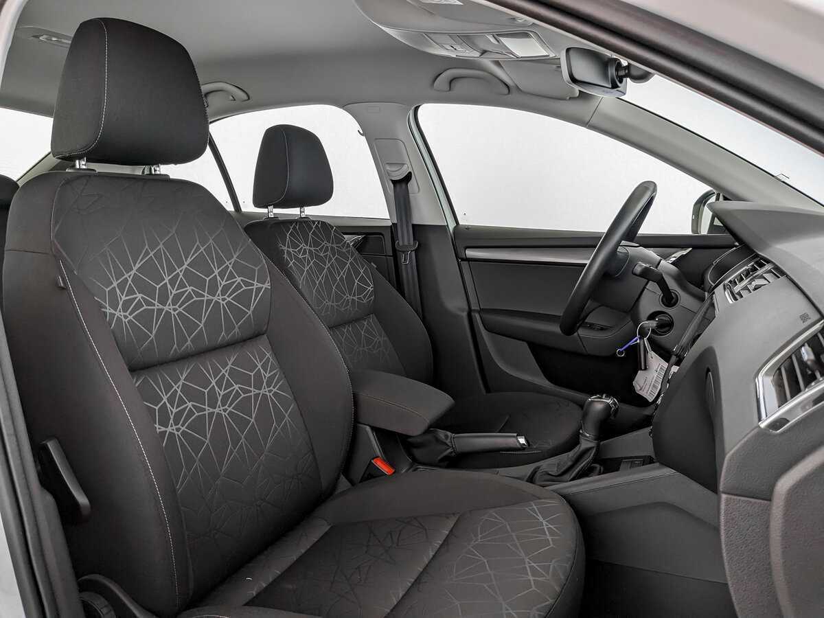 Купить Skoda Octavia с пробегом. Фото: #18