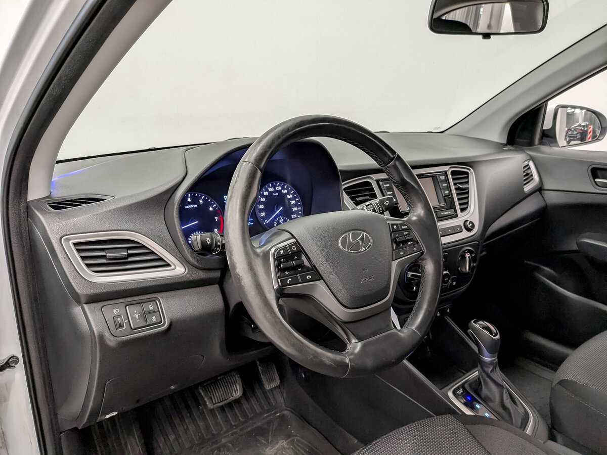 Купить Hyundai Solaris с пробегом. Фото: #15