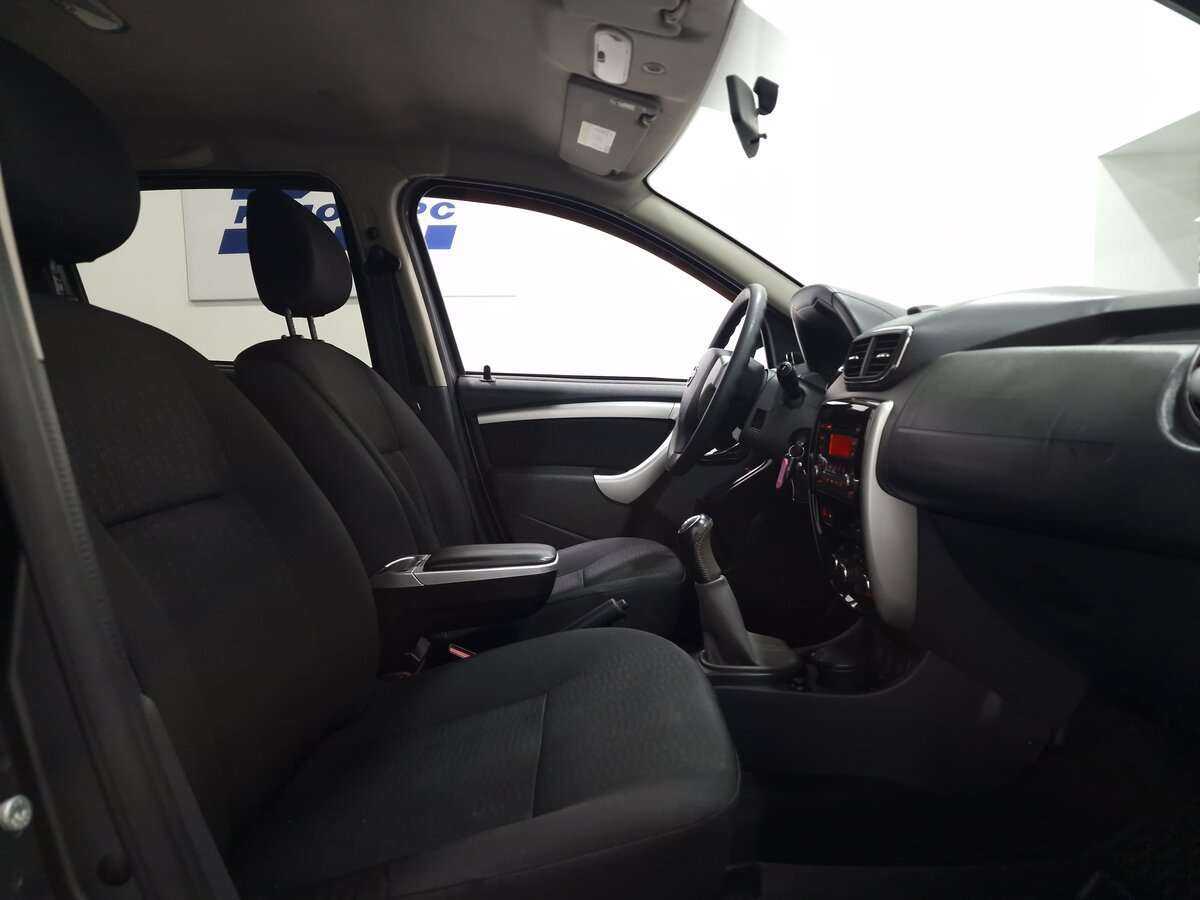 Купить Nissan Terrano с пробегом. Фото: #10