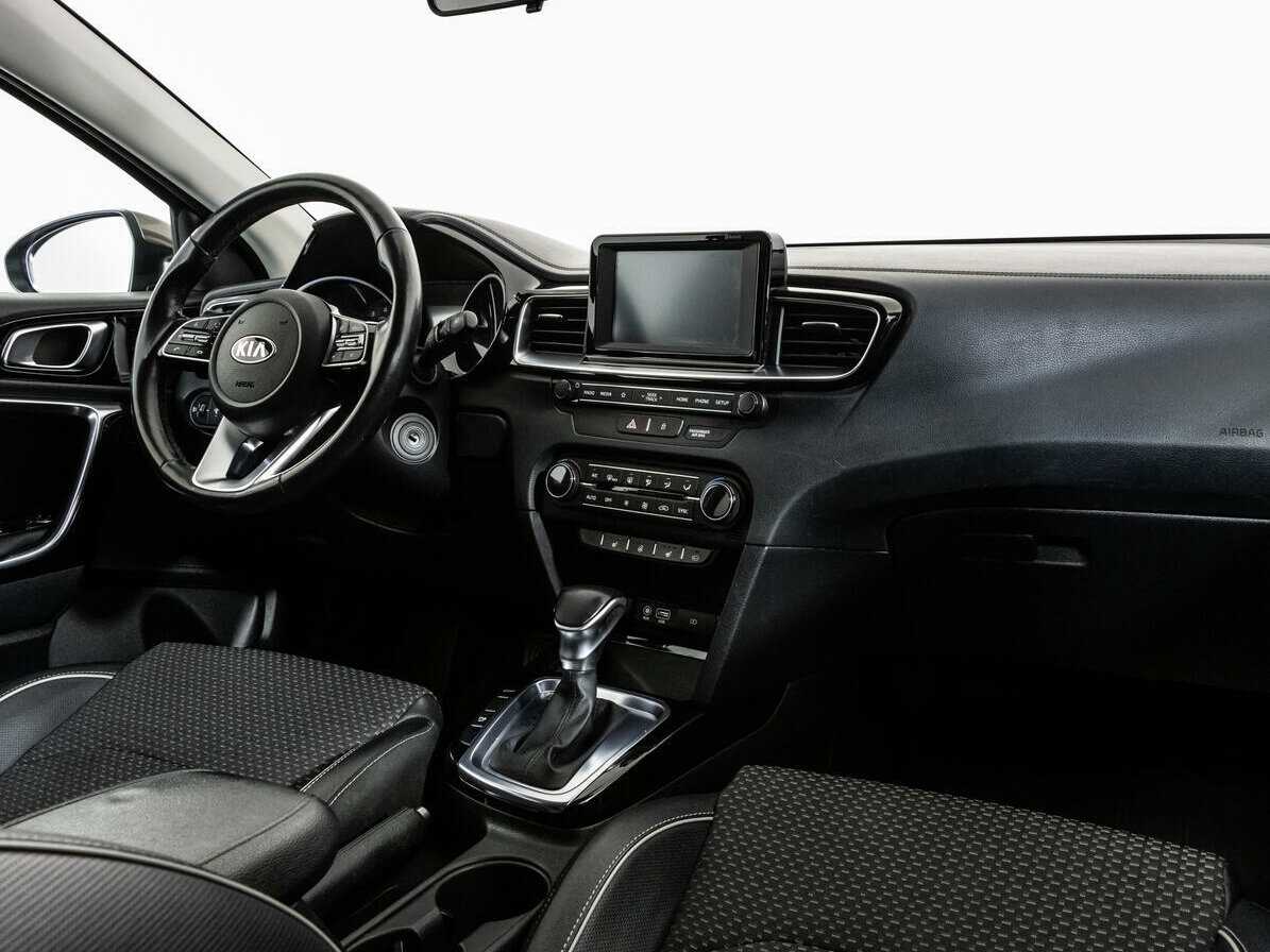 Купить Kia Ceed с пробегом. Фото: #8