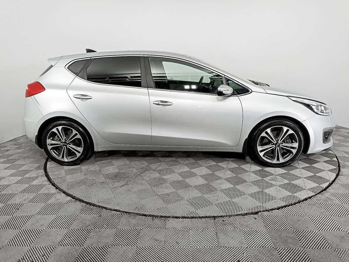 Купить Kia Ceed с пробегом. Фото: #3