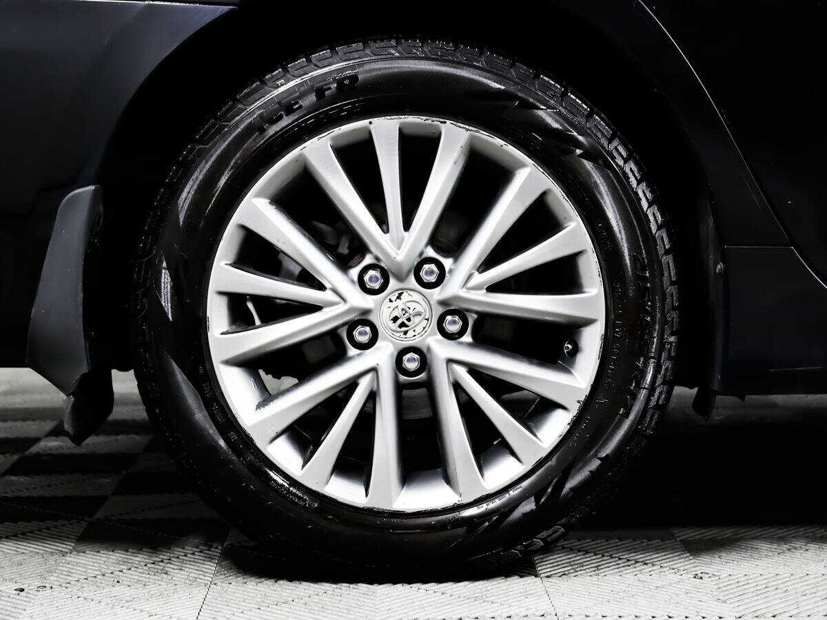 Купить Toyota Camry с пробегом. Фото: #13