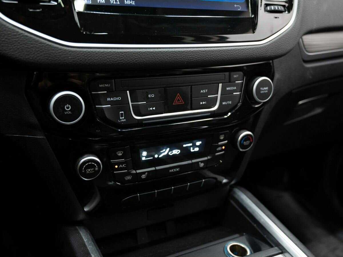 Купить Geely Emgrand X7 с пробегом. Фото: #22