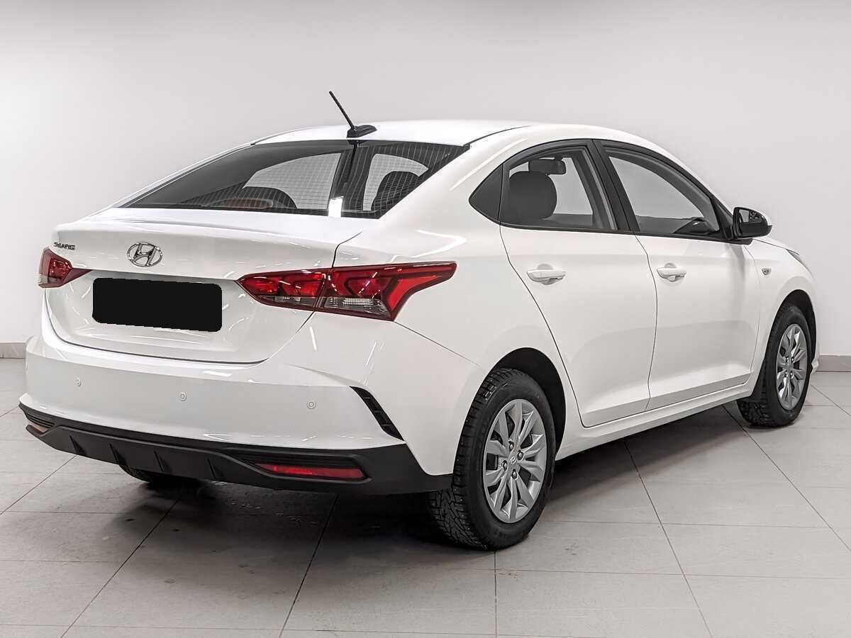 Купить Hyundai Solaris с пробегом. Фото: #4
