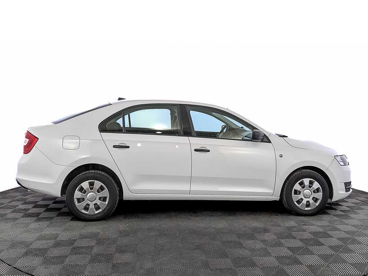Купить Skoda Rapid с пробегом. Фото: #3