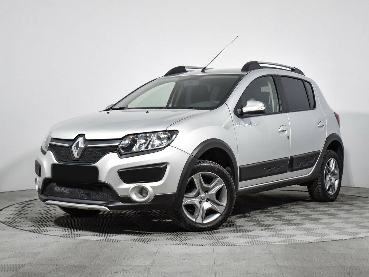 Купить Renault Sandero с пробегом. Посмотреть фото