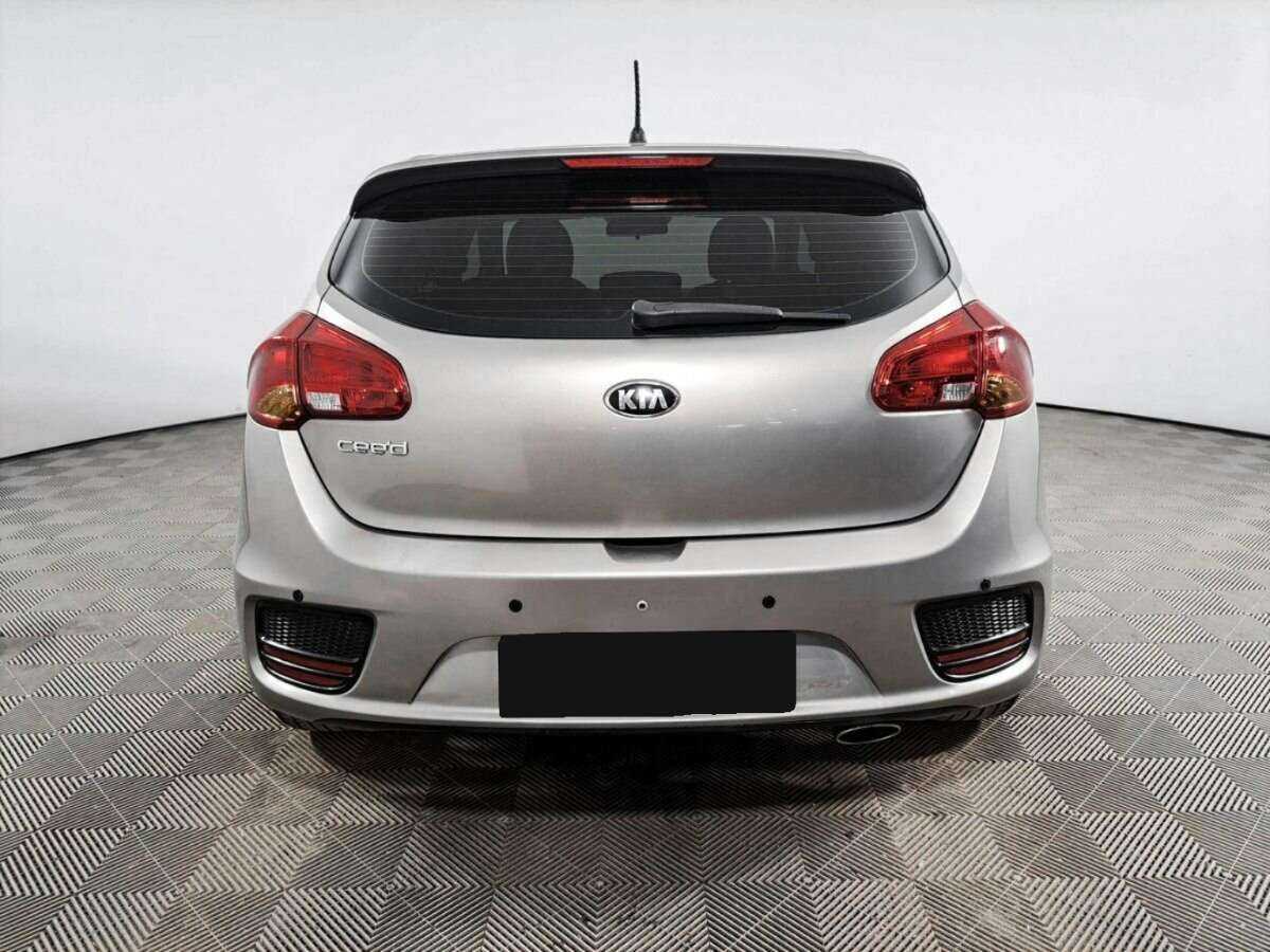 Купить Kia Ceed с пробегом. Фото: #4