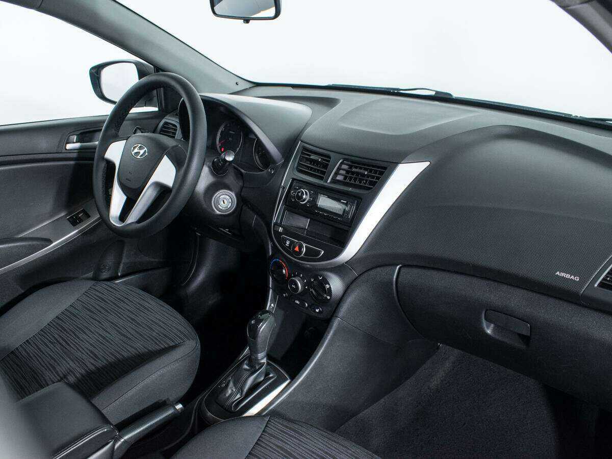 Купить Hyundai Solaris с пробегом. Фото: #8