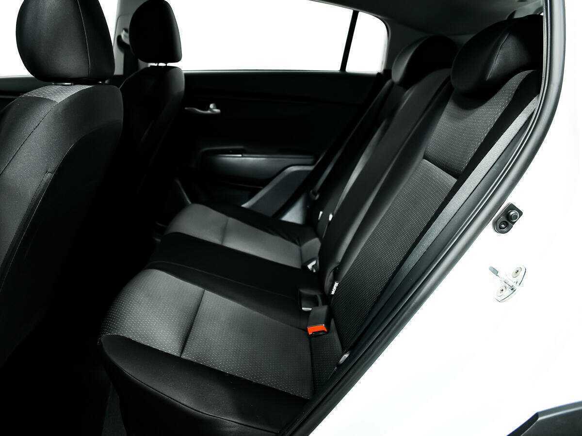 Купить Kia Rio с пробегом. Фото: #11