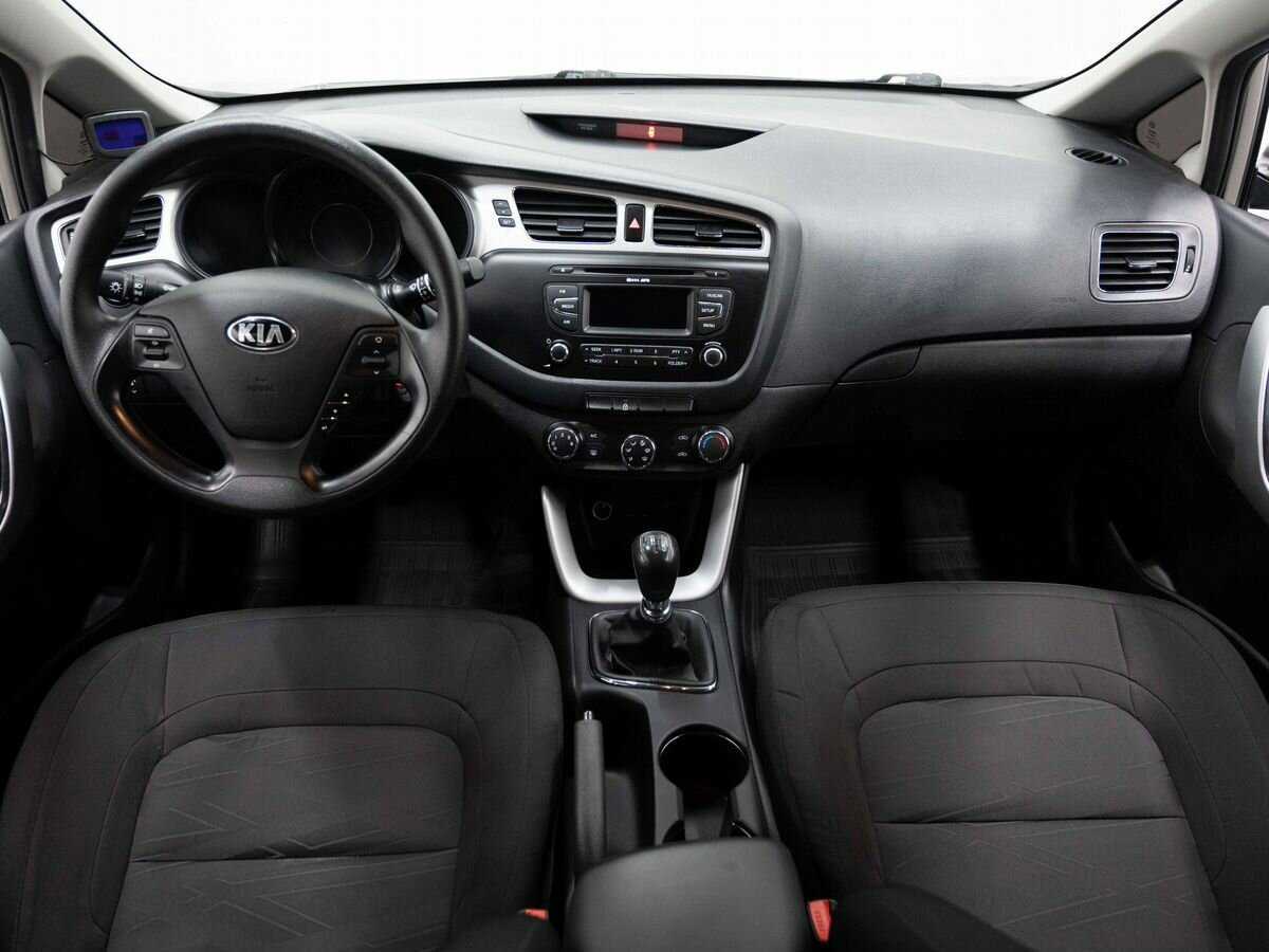 Купить Kia Ceed с пробегом. Фото: #12