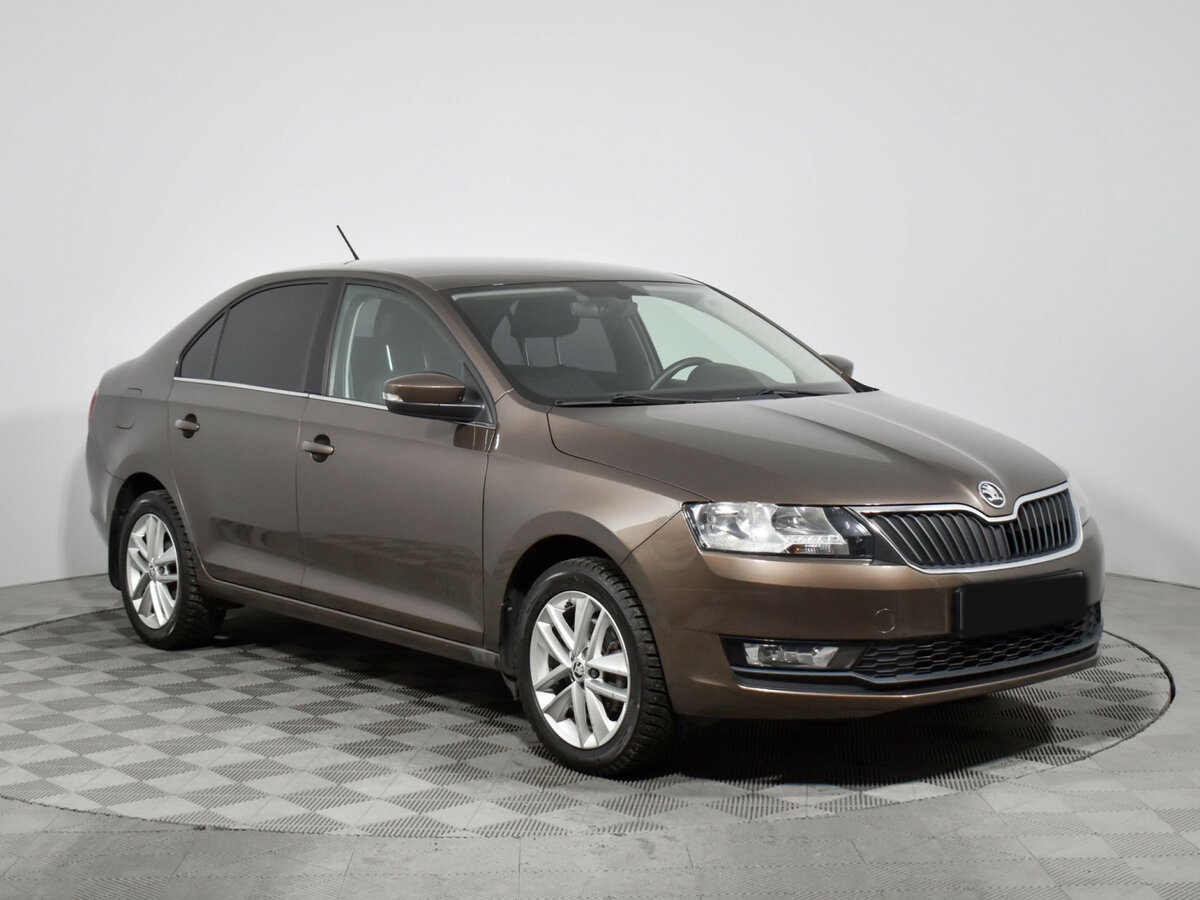 Купить Skoda Rapid с пробегом. Фото: #2